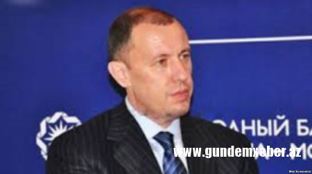 Bankirin məhkəməsində “milyardlar”dan danışılır
