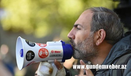 Ekspert: Paşinyan və komandası Ermənistanı dövlətçiliyin itirilməsinə aparır