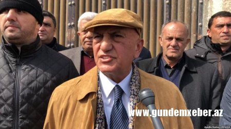 Əli İnsanov: Azərbaycan özü böyük bir həbsxanadır