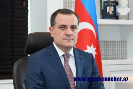 Ceyhun Bayramov jurnalistləri "mətbuat konfransı"na buraxdırmadı - ETİRAZ