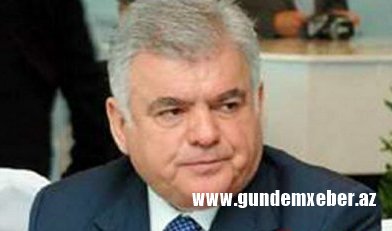 Ziya Məmmədovun ictimaiyyətlə əlaqələr şöbəsinin müdürü məmurrlara od püskürdü...