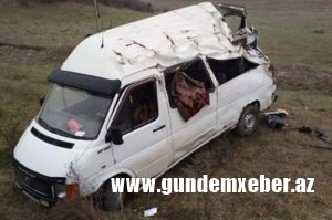 Azərbaycanlıların olduğu mikroavtobus Rusiyada qəzaya uğradı