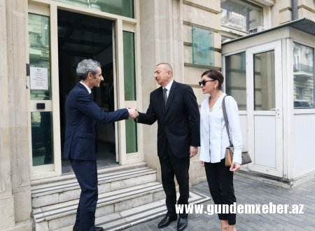 Prezident İlham Əliyev Fransa səfirliyində olub, sabiq Prezident Jak Şirakın vəfatı ilə əlaqədar başsağlığı verib - YENİLƏNİB  