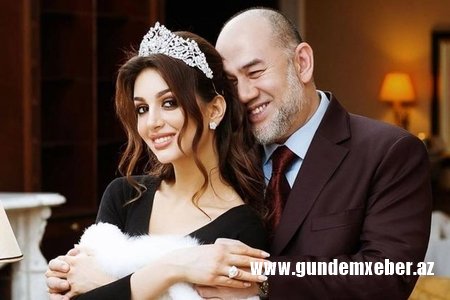 Moskva gözəli kraldan fantastik məbləğdə təzminat istədi