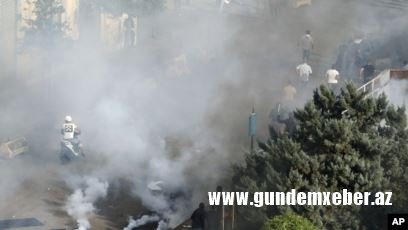 Hizbullah tərəfdarları Beyrutda nümayişçilərə hücum edib