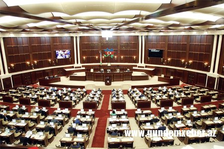 Bu gün Milli Məclis sonuncu plenar iclasını keçirəcək