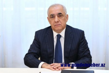 Baş nazir icbari tibbi sığorta ilə bağlı müşavirə keçirdi