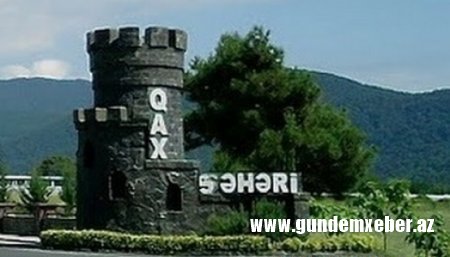 Qaxda başçıdan seçki repressiyası... - Özbaşınalıq