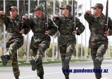 Hərbi qulluqçu : xidmətdə “düşmən çəpəri” ,  sonra düşmən