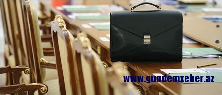 Daha bir nazirin gedəcəyi deyilir... - KİMDİR?