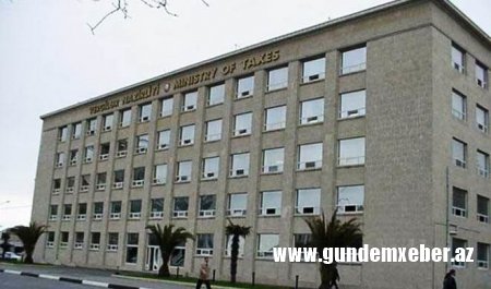 Azərbaycanda daha 2 vəzifəli şəxs rüşvətə görə tutuldu