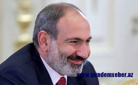 Paşinyan iki stulda birdən oturursa, ağlı böyükdür, yoxsa...