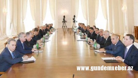 Ordumuz tarix yazır: Xalqın pulunu yeyən milyonçu sabiq nazirlər haradadır? - SİYAHI