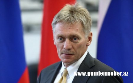 Putinin sözçüsü: "Universitetin tələbəni mitinqdə iştiraka görə qovmaq hüququ var"