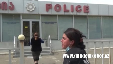 75 yaşlı qoca 25 yaşlı qıza GÖZ DİKDİ - Qadına mesajlar yazır, ünvanına söyüşlər yazır - FOTO/VİDEO