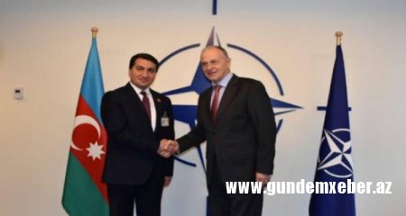 Hikmət Hacıyev NATO Baş katibinin müavini ilə görüşəcək