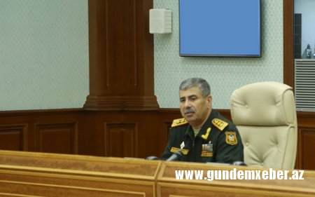 Nazir döyüş növbətçiliyinə cəlb edilən hərbçilərin sayıqlığının artırılması ilə bağlı tapşırıq verdi