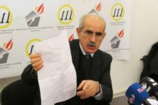 Prezidentə şikayət etdiyinə görə qazidən 30 milyon tələb edilib