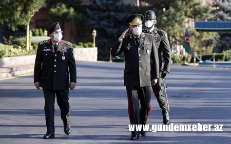 Azərbaycan və Türkiyə Baş Qərargah rəislərinin görüşü olub