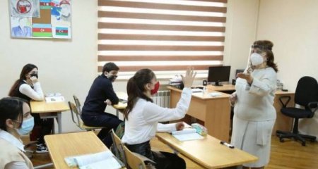 Azərbaycanda 3477 şagird, 2494 müəllim COVID-19-a yoluxub - Rəsmi