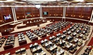 Respublika Günü və Dövlət Müstəqilliyi Gününün adının dəyişdirilməsi ilə bağlı layihə ikinci oxunuşda müzakirə edilir