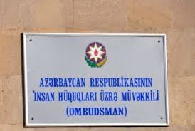 İnsan hüquqları üzrə müvəkkili müvəkkillikdən imtina edir
