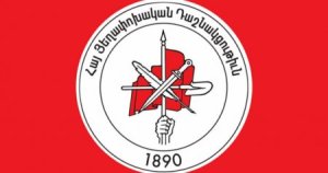Qudurasan qurbağa: Ermənilər ŞILLAQ ATIR... - Şükür etməkdənsə...