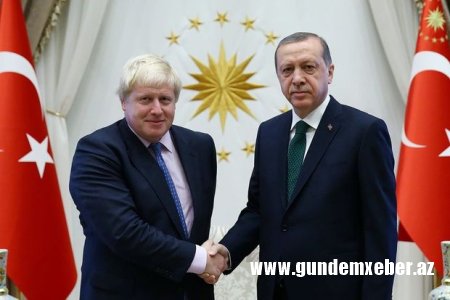 Ərdoğan Consonla Ukraynanı müzakirə etdi