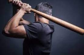 Qusarda toydan çıxan kişi həmkəndlisini ağac parçası ilə döydü - TƏFƏRRÜAT