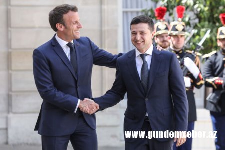 Zelenski Makronu qələbəsi münasibətilə təbrik edib