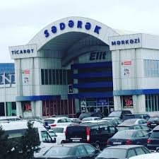 1000-ə yaxın sahibkar “Sədərək” bazarının rəhbərliyindən şikayətçidir... - Üstlərinə “qoçular” göndərildi