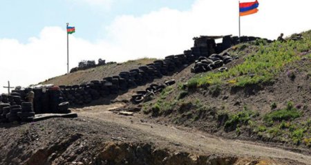 Fransa Senatının qarşısında Azərbaycan əleyhinə qətnamənin müzakirəsinə cavab olaraq aksiya keçirilir