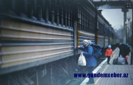 Rusiya hücumlarının güclənməsi ilə mülki əhali Xersondan qaçır