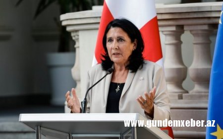 “Saakaşvilinin əfvi mənim səlahiyyətimdədir” – Zurabişvili