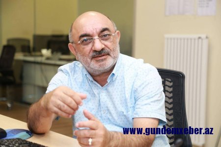 Xanım jurnalist sürgün edildi  - Molla rejiminin acizliyi!