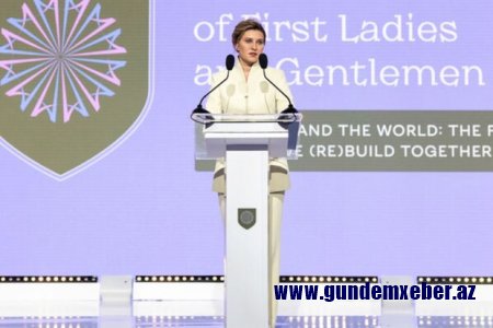 Yelena Zelenskaya birinci xanımların və cənabların üçüncü zirvəsini toplayır