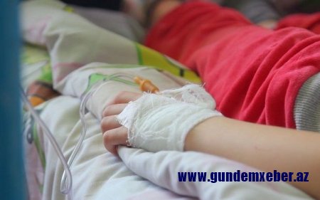Qalada azyaşlını avtomobil vurub