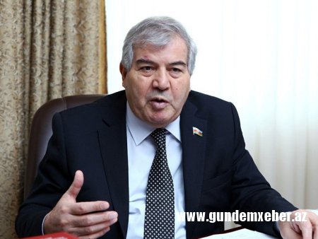 DEPUTAT AİLƏ ÜZVLƏRİNƏ DƏ VİP SALON TƏLƏB EDİB...