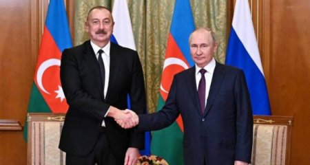 Vladimir Putin Prezident İlham Əliyevi təbrik edib