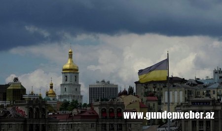 Ukraynada hərbi vəziyyət daha 90 gün uzadılır