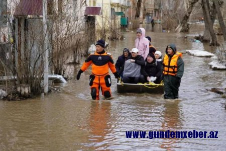 Qazaxıstanda 14 minə yaxın insan təxliyə edilib