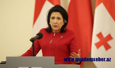 Gürcüstan Prezidenti DİN-i zorakılığa son qoymağa çağırıb