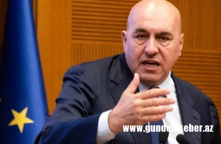 İtaliyanın müdafiə naziri iclasdan birbaşa xəstəxanaya aparıldı