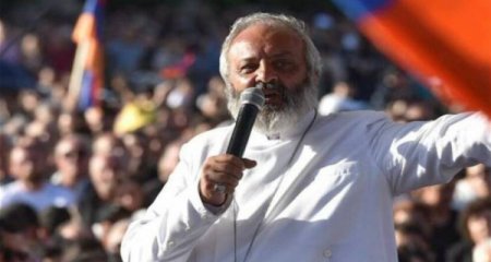 Politoloq: Paşinyan bu sınaqdan da çıxsa, Rusiyaya qarşı Qərbyönümlü siyasətini daha da gücləndirəcək...