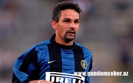 Əfsanəvi futbolçunun evi qarət olundu