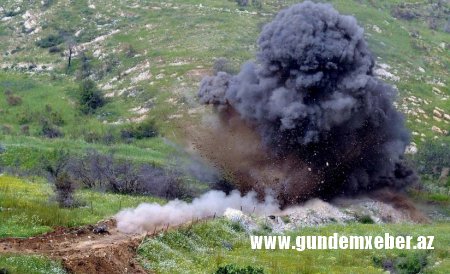 Qərbi Zəngəzurda bir nəfər minaya düşüb