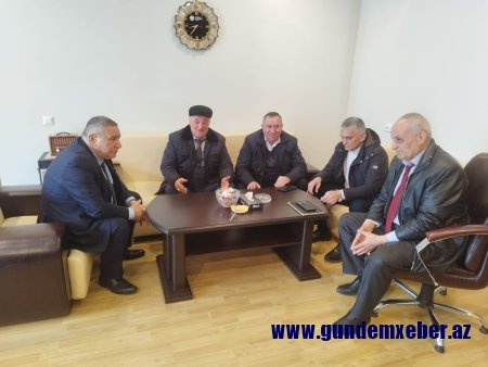 «Azərbaycan» nəşriyyatındakı redaksiyaların məsələsinə Prezident Administrasiyasında baxılacaq-TƏCİLİ