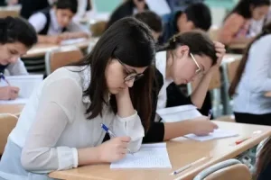 Dövlət pulsuz təhsil verir, amma kurslar ailələri soyur - FAKT BUDUR