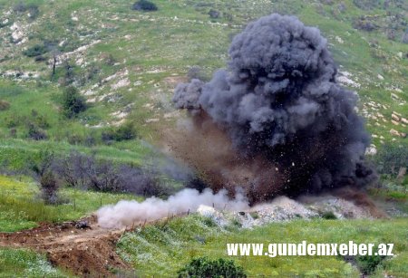 Xocavənddə buldozer minaya düşüb, 2 nəfər xəsarət alıb