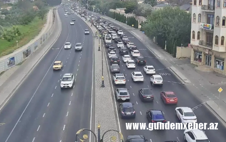 Bakıda bu yollar həftənin ilk gününə tıxacla başladı